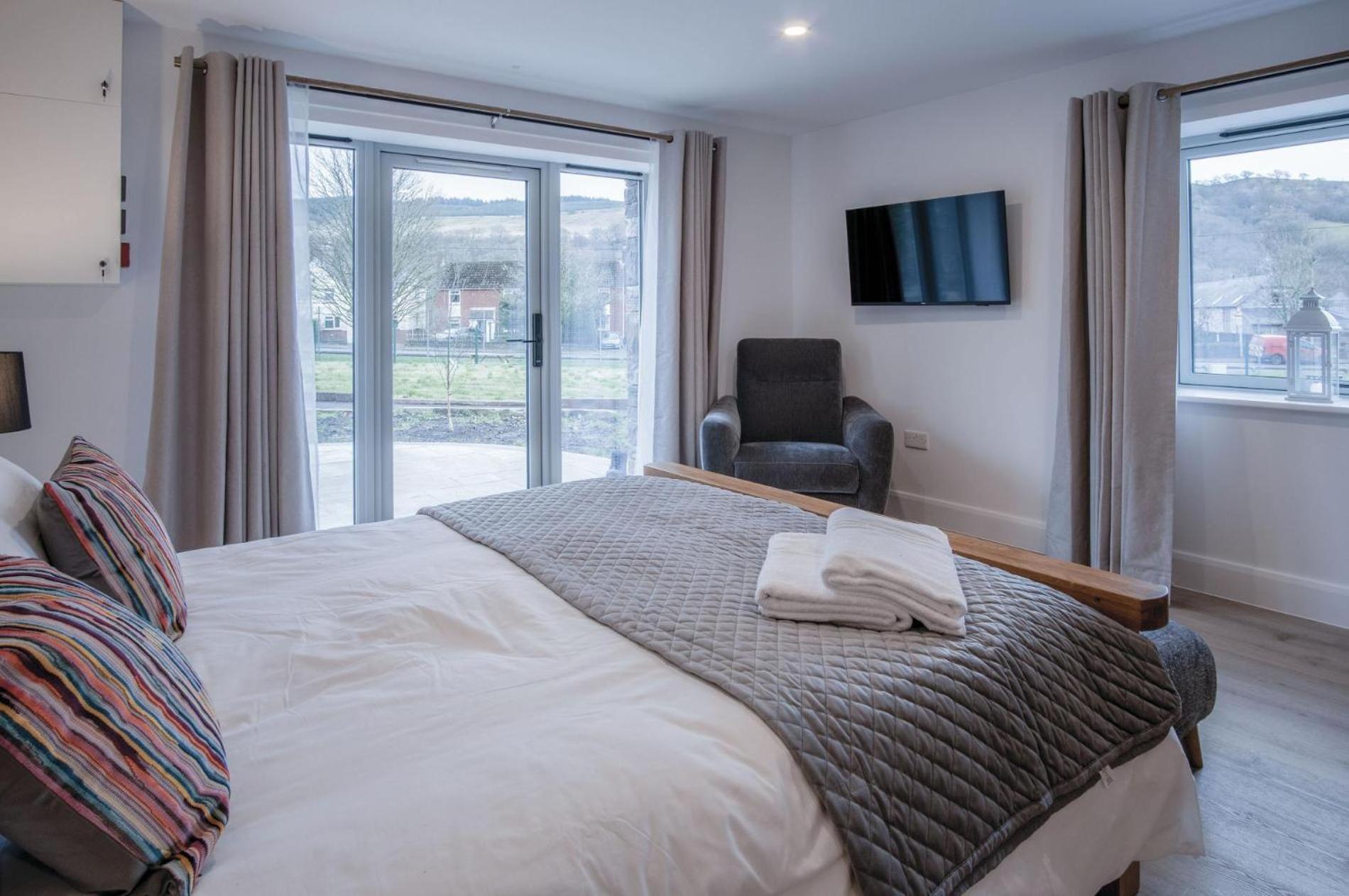 Suite 7 - Sleeping Giant Hotel - Pen Y Cae Inn Brecon Extérieur photo